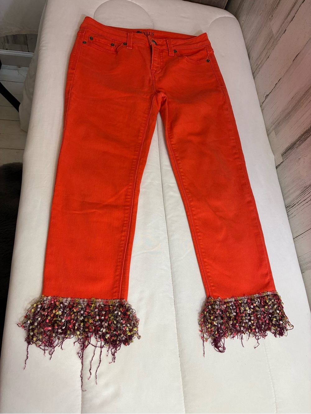 STYLUS Orange Boho Cropped Jeans with Textured Fringe Hem Women’s Sz 4